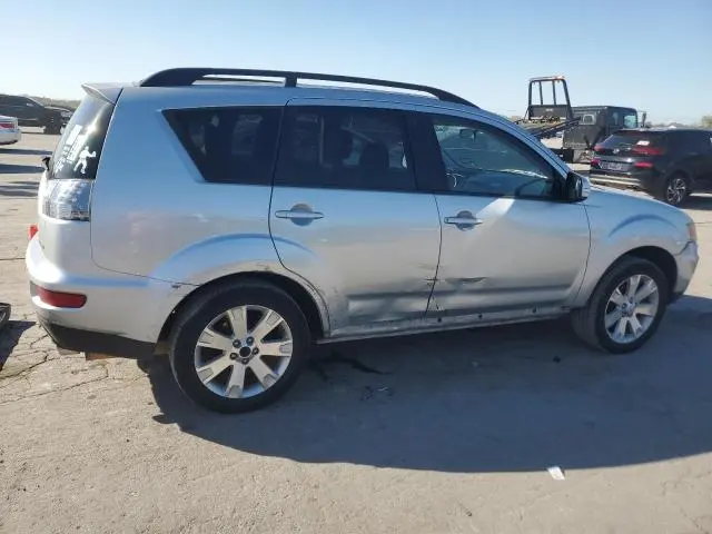 2011 MITSUBISHI OUTLANDER SE
