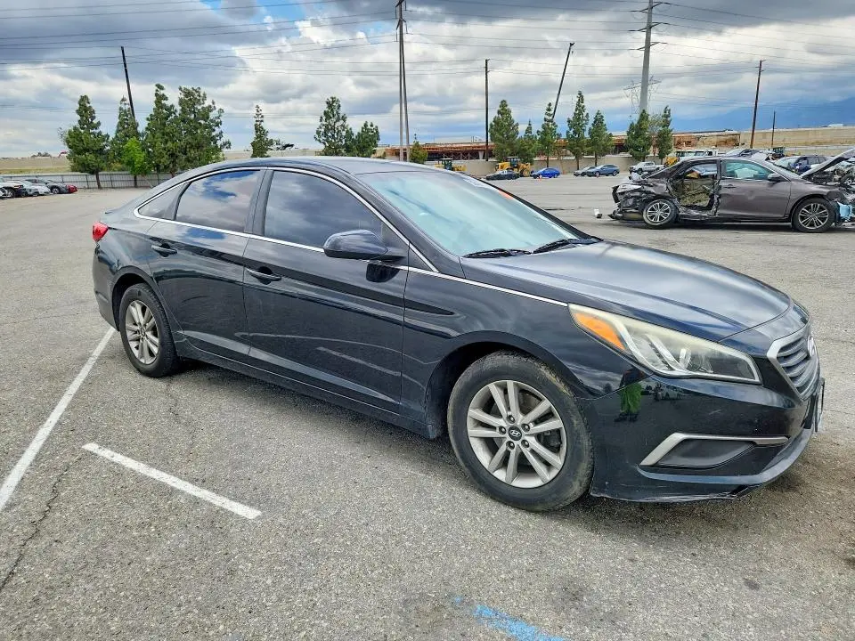 2016 HYUNDAI SONATA SE