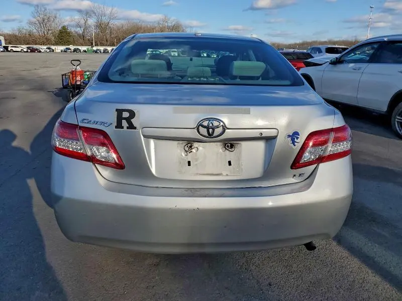 2011 TOYOTA CAMRY BASE  