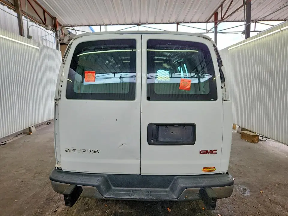 2016 GMC SAVANA G2500  