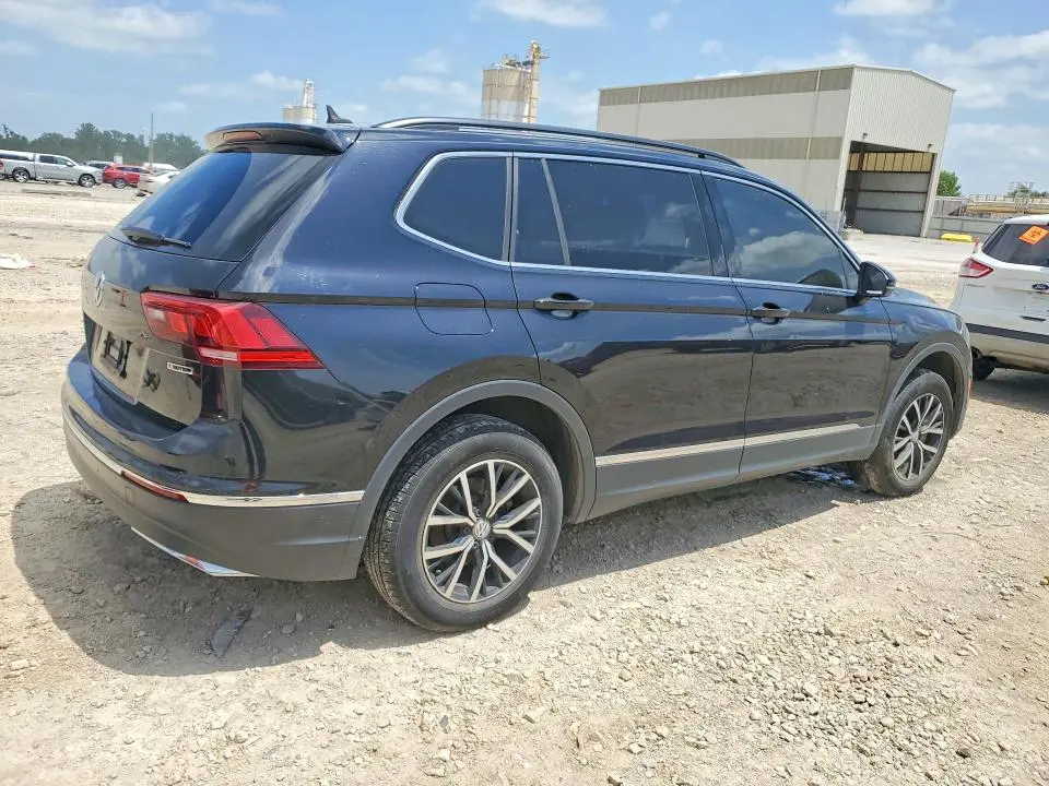 2021 VOLKSWAGEN TIGUAN SE  