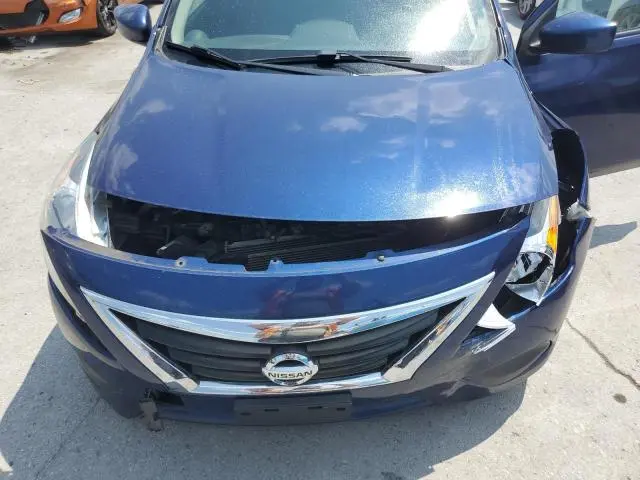 2019 NISSAN VERSA S  
