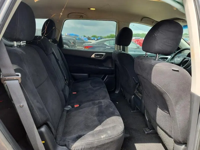2015 NISSAN PATHFINDER SV  