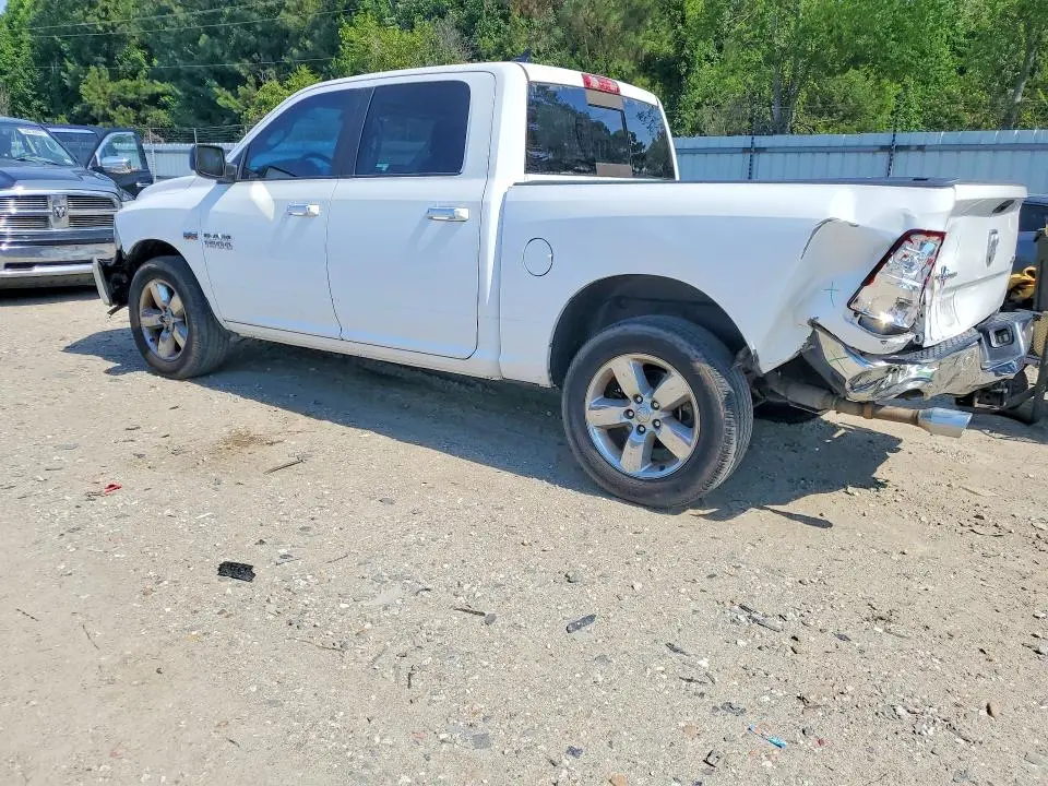 2017 RAM 1500 SLT  
