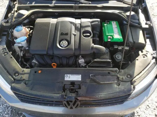2012 VOLKSWAGEN JETTA SE  