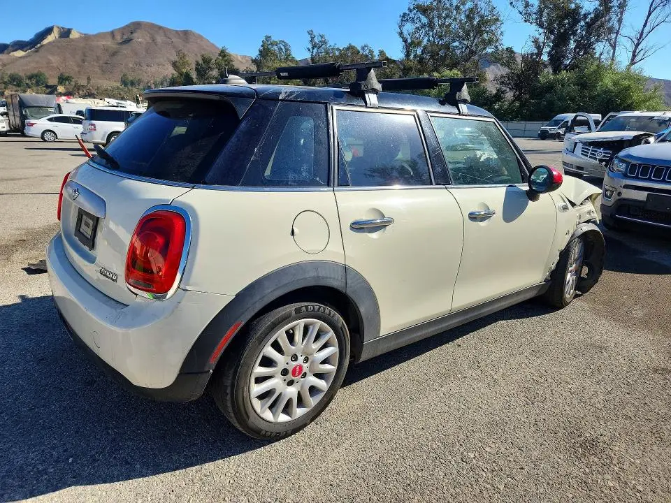 2015 MINI COOPER   