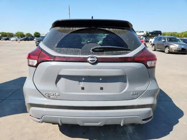 2024 NISSAN KICKS SR  