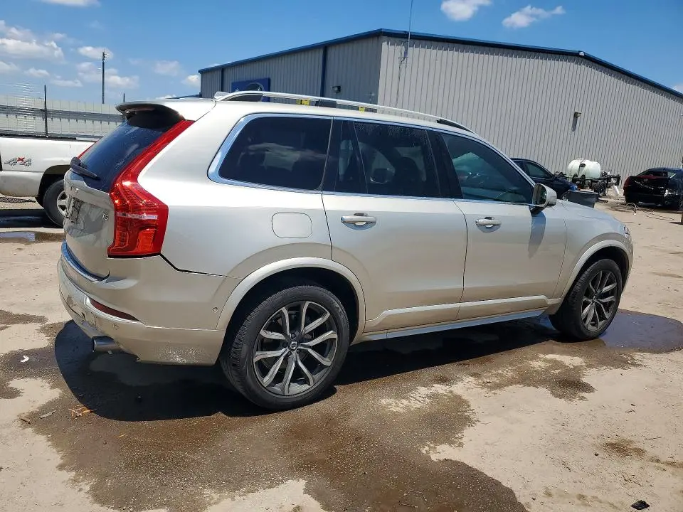 2018 VOLVO XC90 T5  
