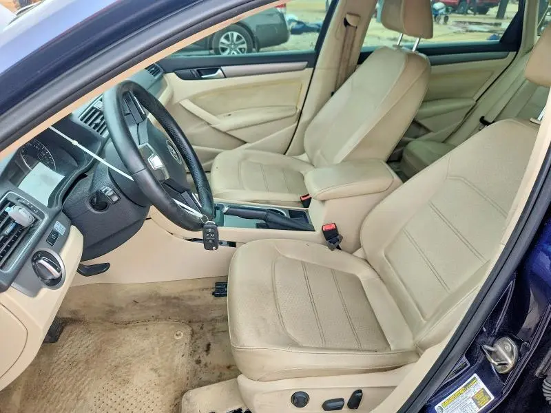 2014 VOLKSWAGEN PASSAT SE  
