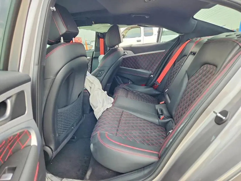 2023 GENESIS G70 3.3T STANDARD  