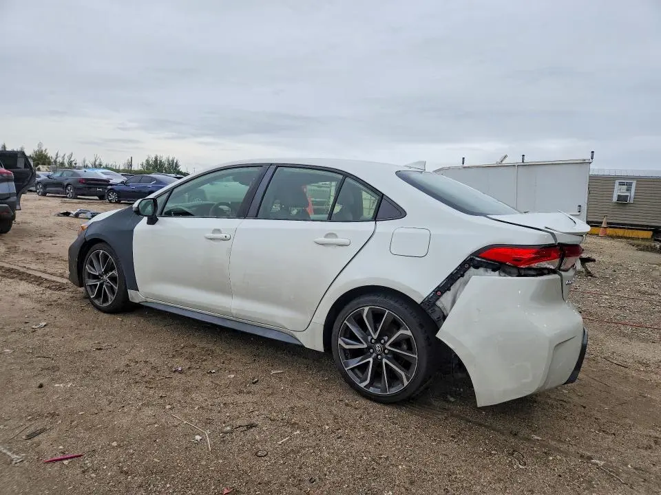 2020 TOYOTA COROLLA SE  