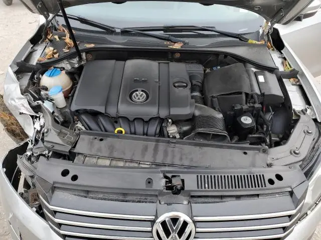 2014 VOLKSWAGEN PASSAT SE  