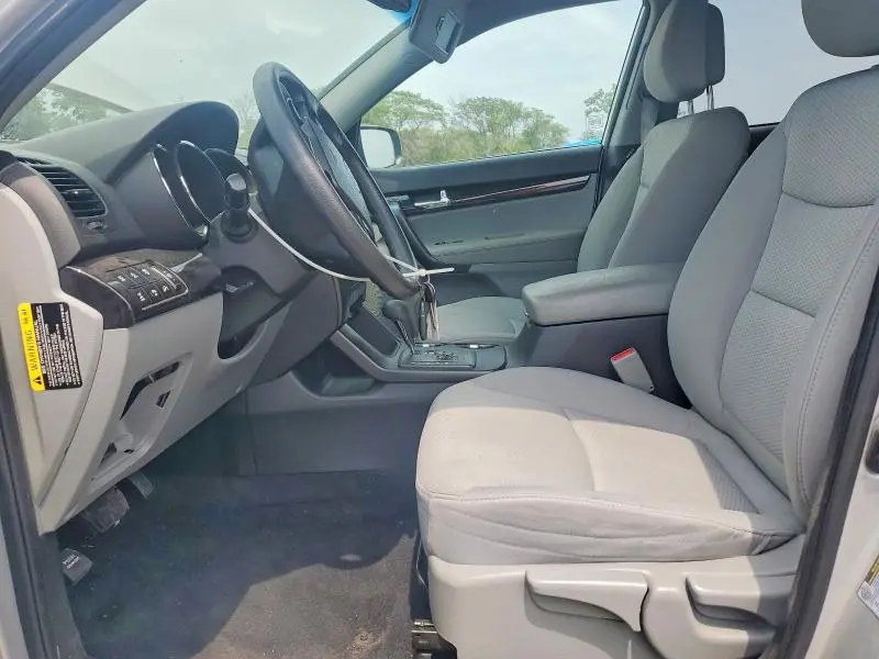 2011 KIA SORENTO LX  