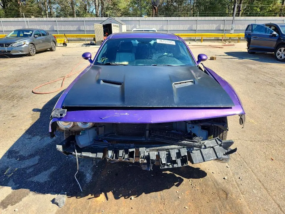 2016 DODGE CHALLENGER SXT  