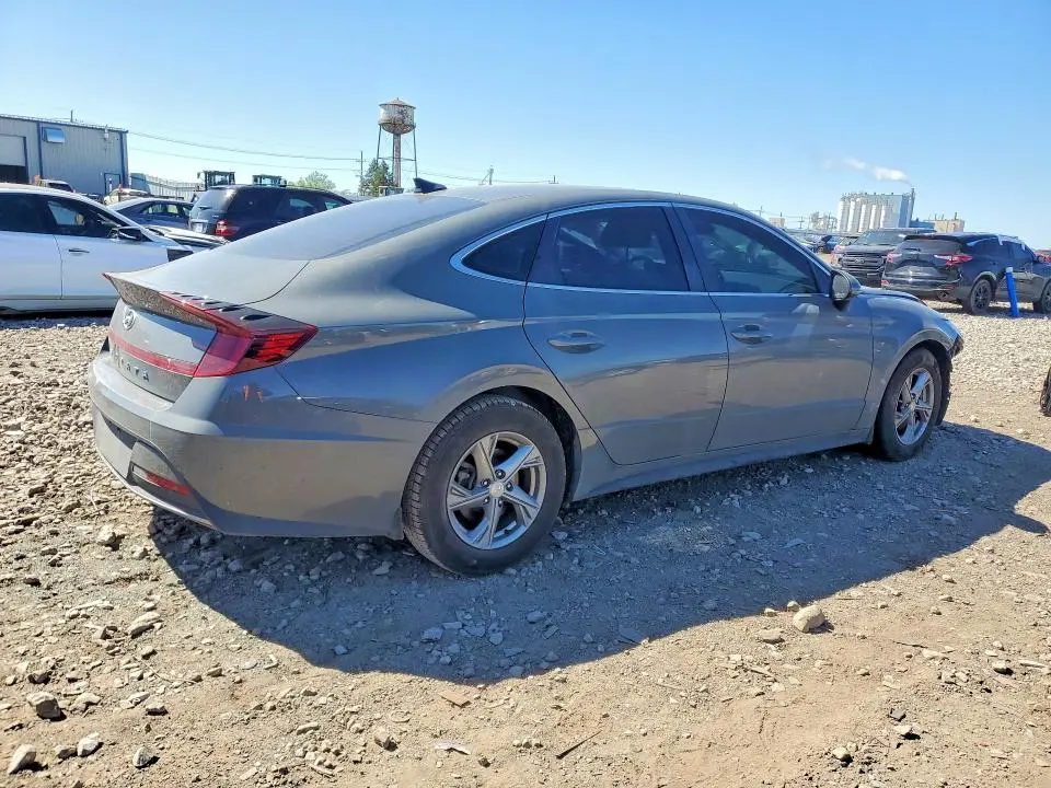 2023 HYUNDAI SONATA SE  