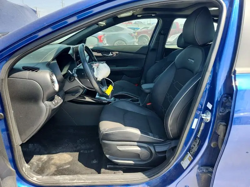 2024 KIA FORTE GT LINE  