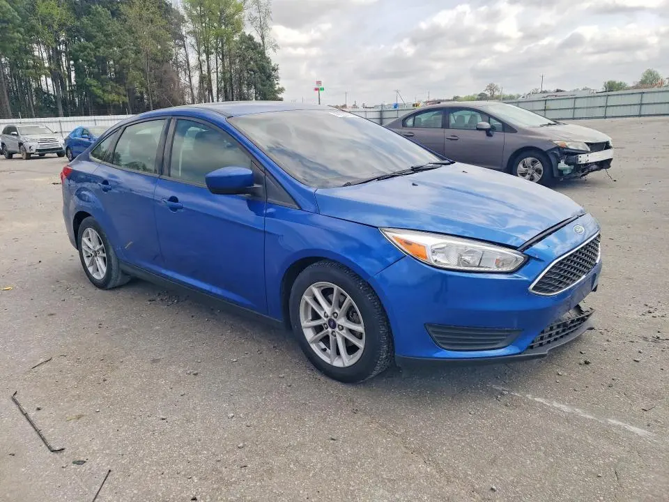 2018 FORD FOCUS SE  
