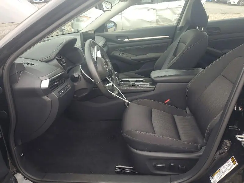 2023 NISSAN ALTIMA SV  