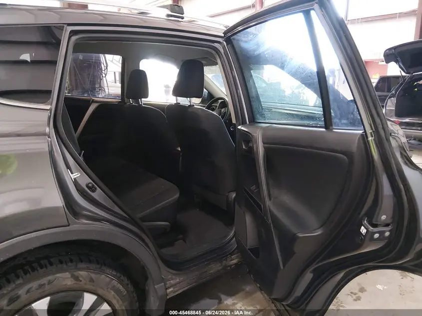 2016 TOYOTA RAV4 LE