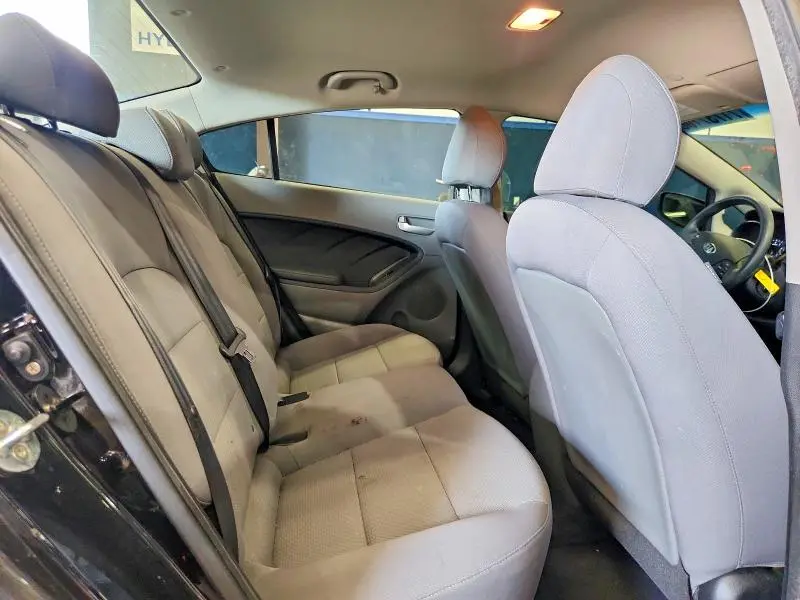 2018 KIA FORTE LX  