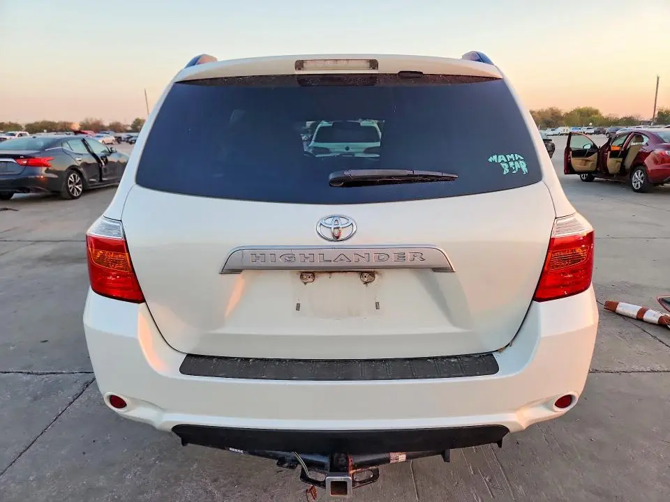 2010 TOYOTA HIGHLANDER BASE  