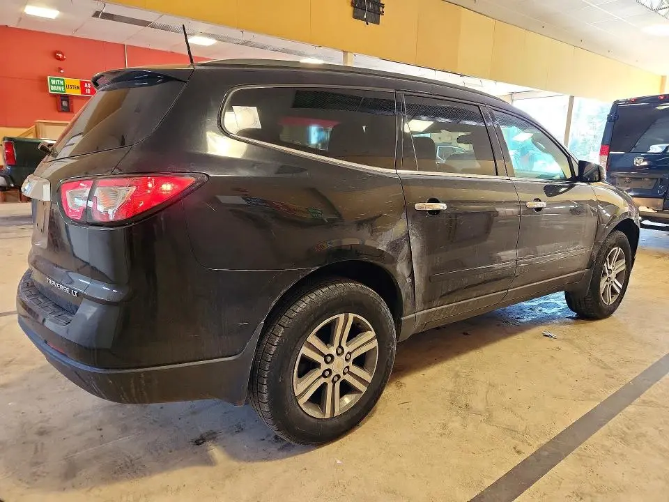 2016 CHEVROLET TRAVERSE LT  