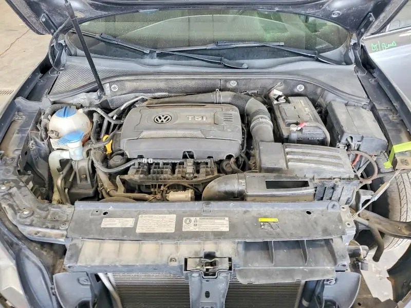 2014 VOLKSWAGEN PASSAT S  