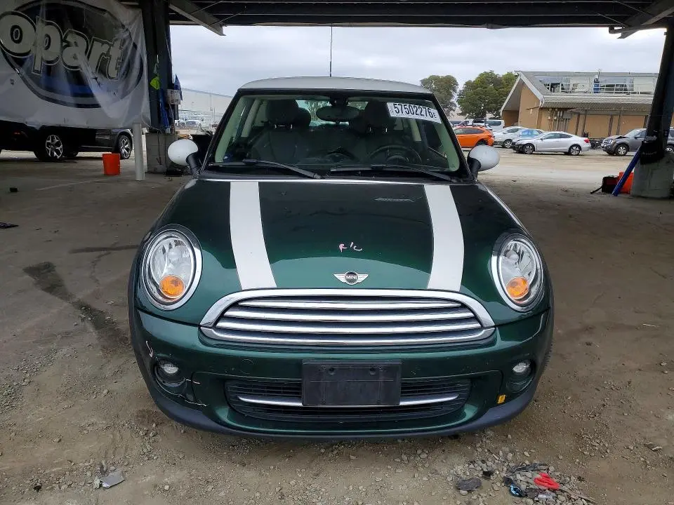 2013 MINI COOPER   