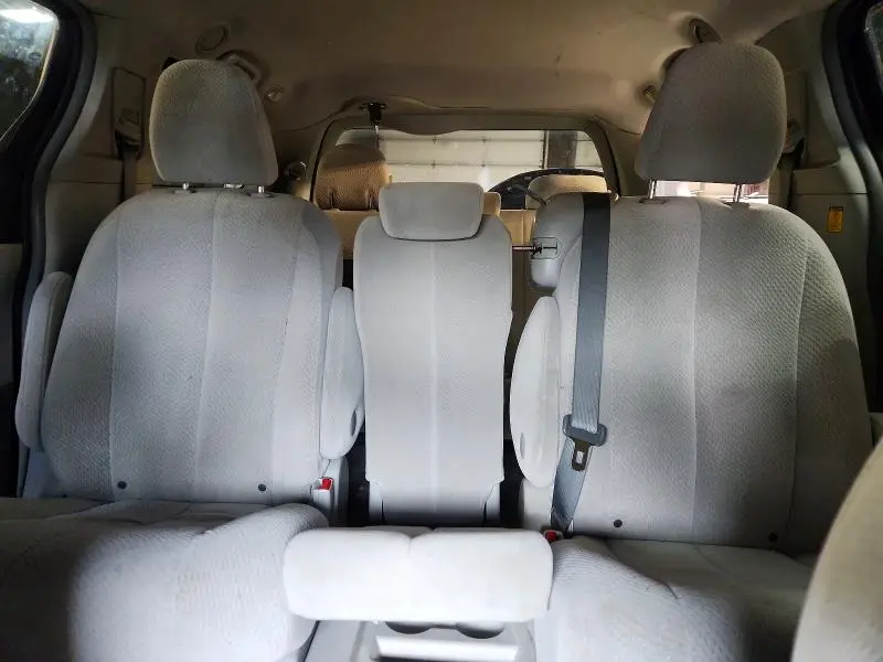 2012 TOYOTA SIENNA LE  