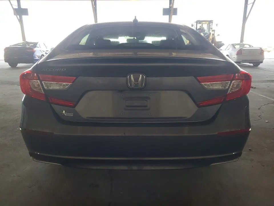 2018 HONDA ACCORD LX  