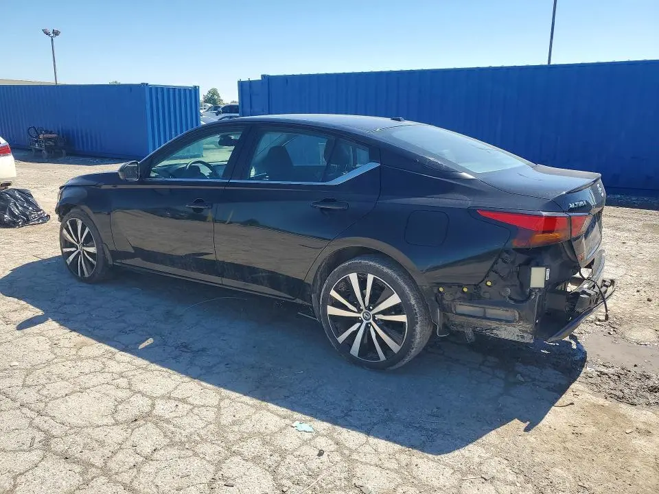 2021 NISSAN ALTIMA SR  