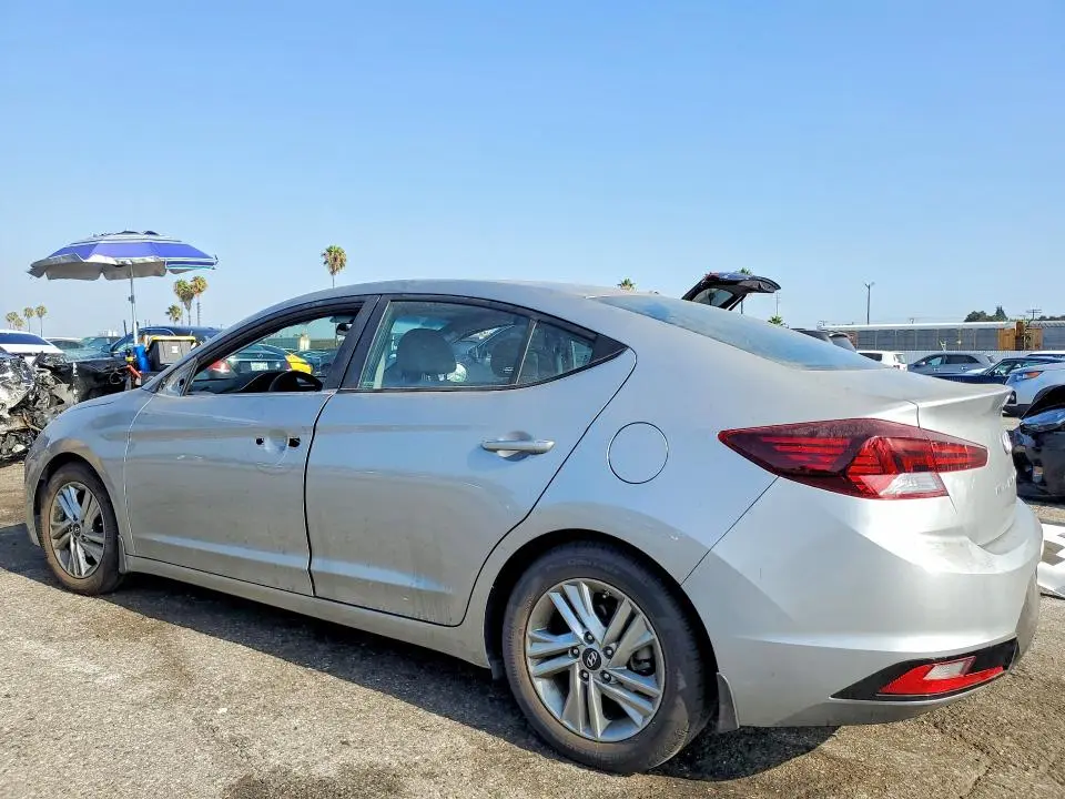 2020 HYUNDAI ELANTRA SEL  