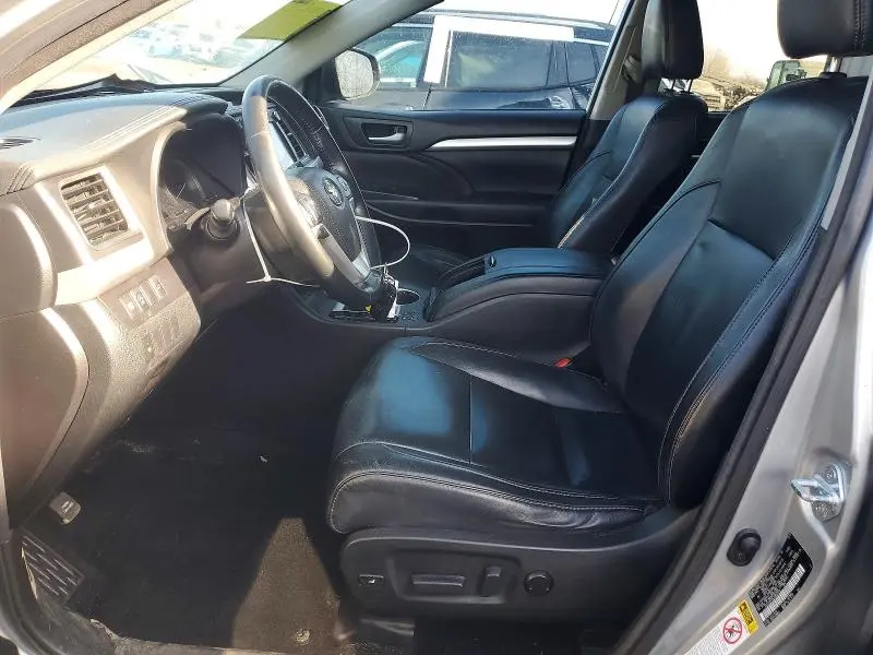 2018 TOYOTA HIGHLANDER XLE  