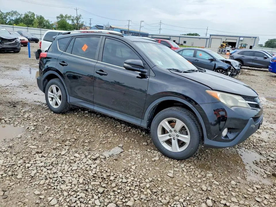 2014 TOYOTA RAV4 XLE  
