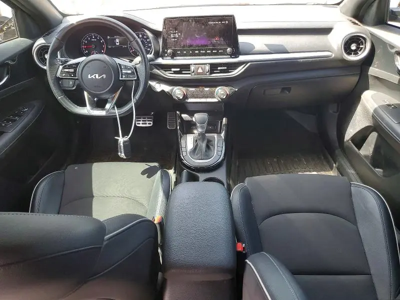 2023 KIA FORTE GT LINE  