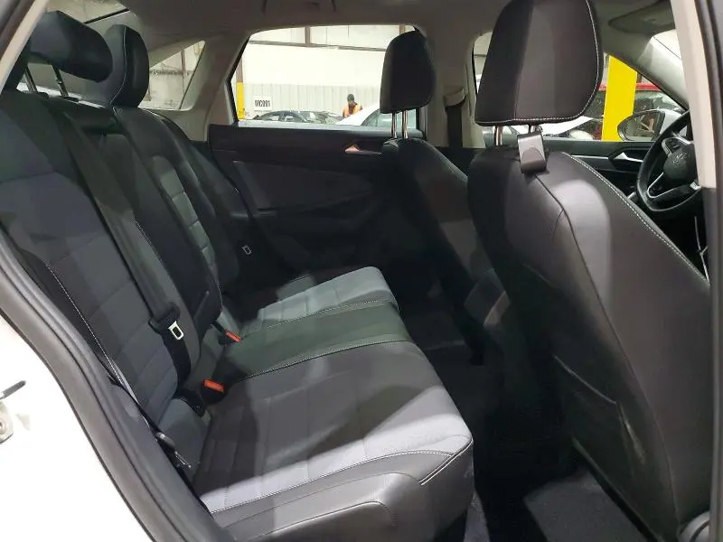 2025 VOLKSWAGEN JETTA SE  