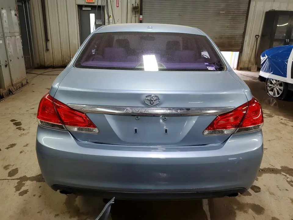2011 TOYOTA AVALON LIMITED  