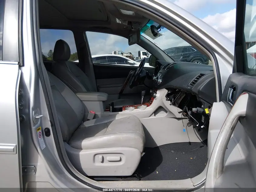 2012 TOYOTA HIGHLANDER LIMITED V6