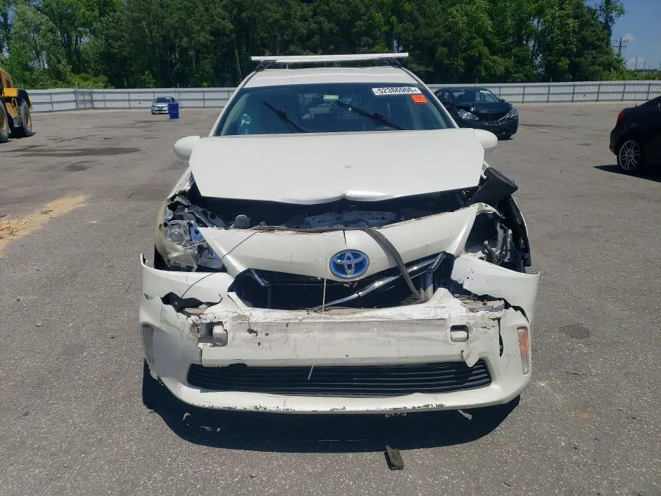 2012 TOYOTA PRIUS V TWO  