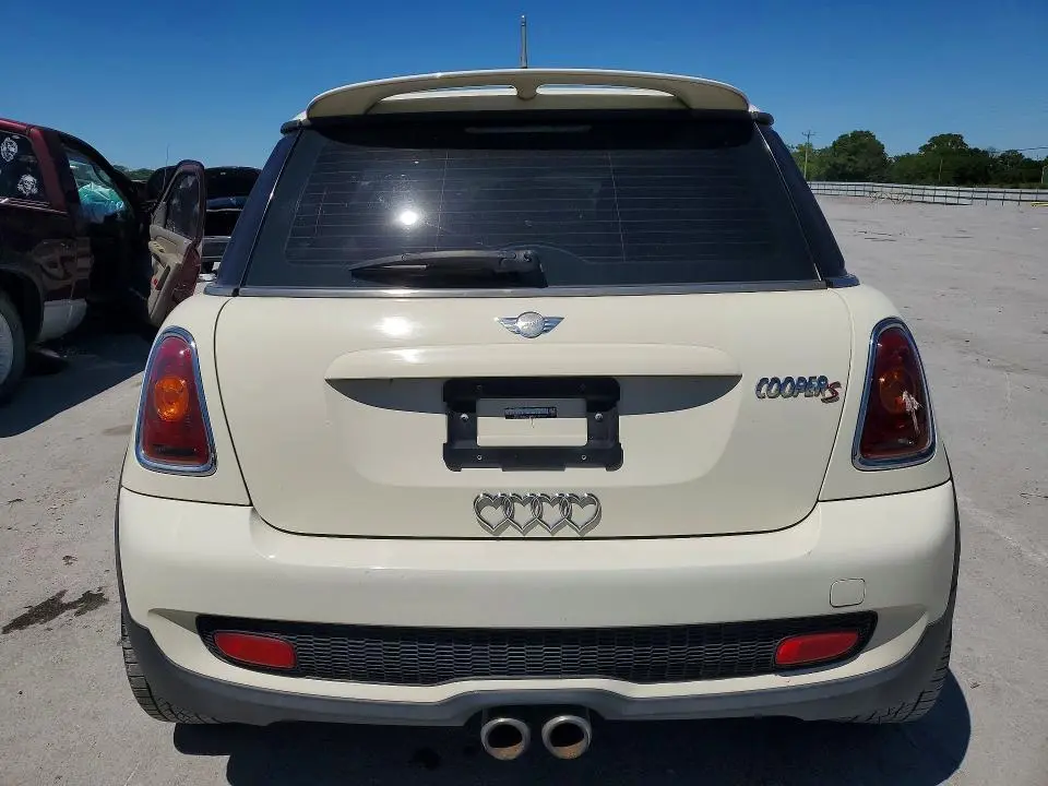 2010 MINI COOPER S  
