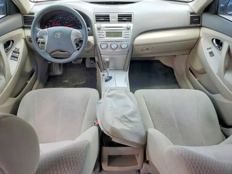2010 TOYOTA CAMRY LE  