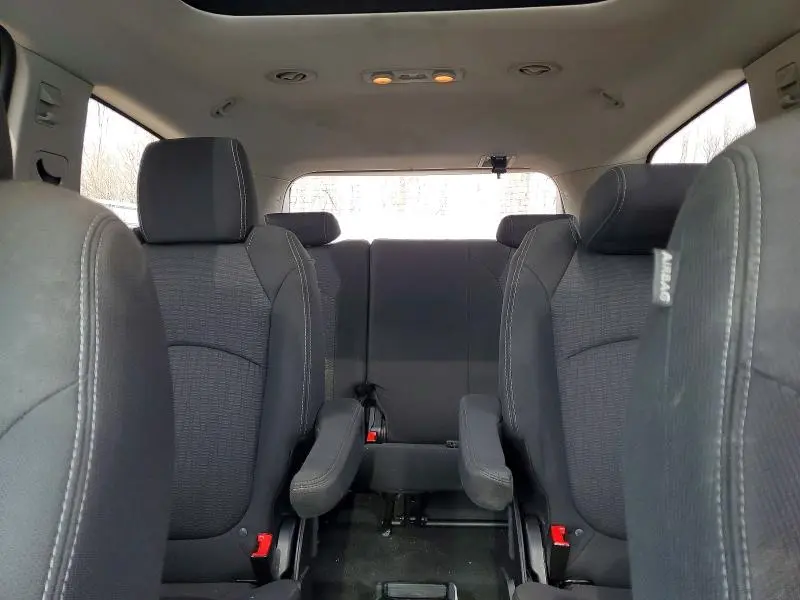 2014 CHEVROLET TRAVERSE LT  