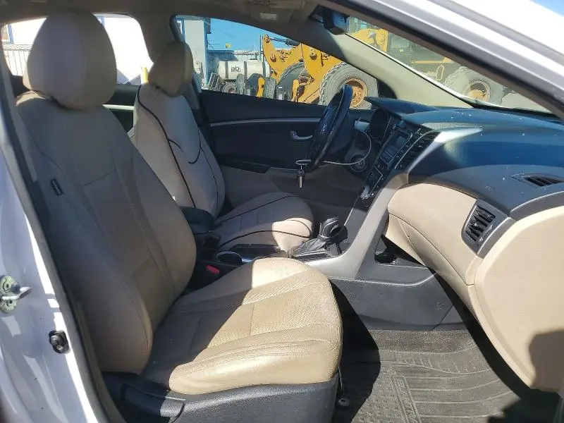 2013 HYUNDAI ELANTRA GT BASE  