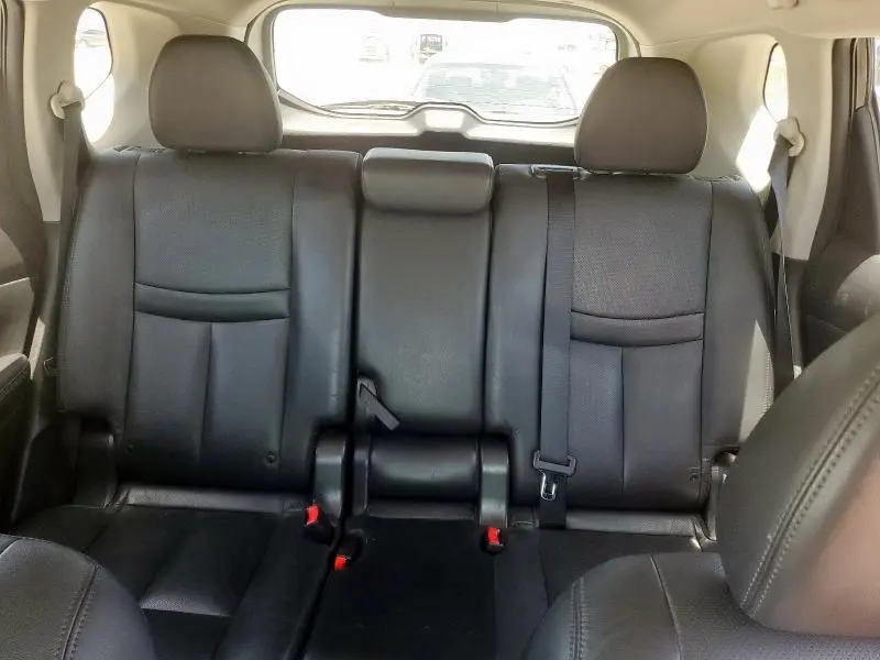 2015 NISSAN ROGUE S  