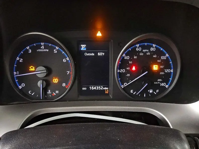 2018 TOYOTA RAV4 ADVENTURE  