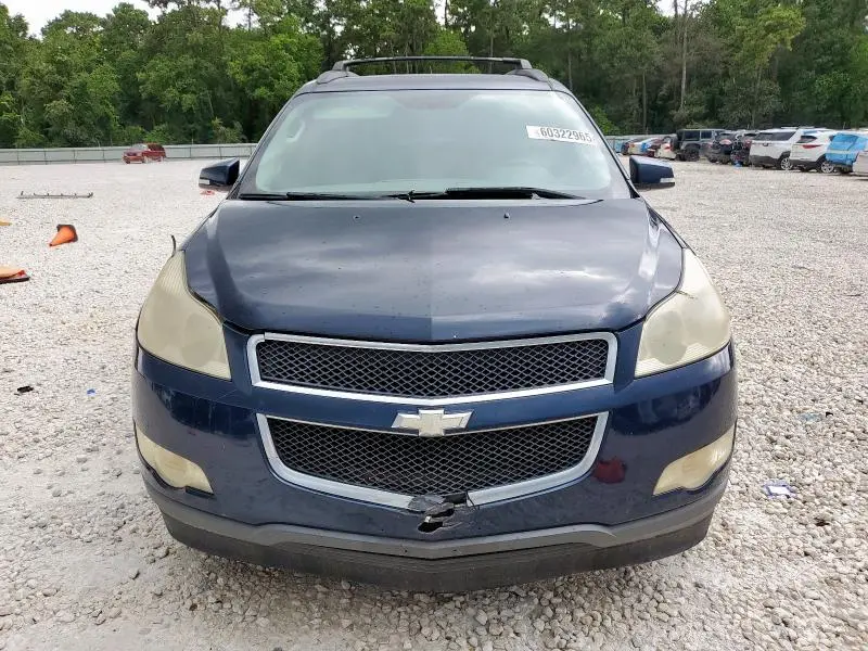 2011 CHEVROLET TRAVERSE LT  