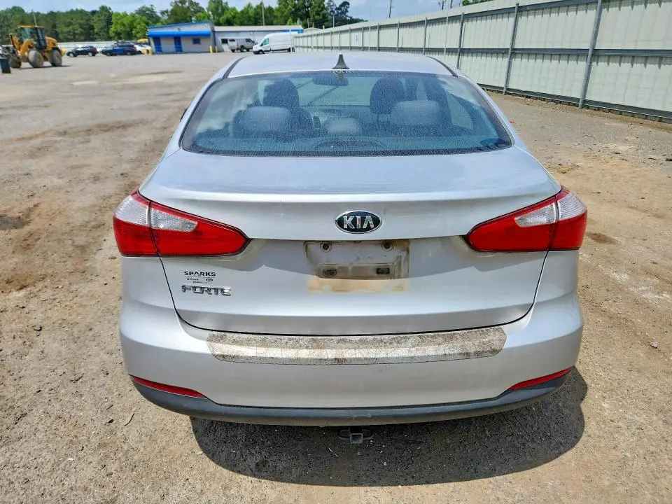 2016 KIA FORTE LX  