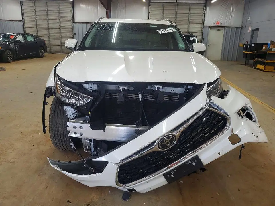 2020 TOYOTA HIGHLANDER LIMITED  