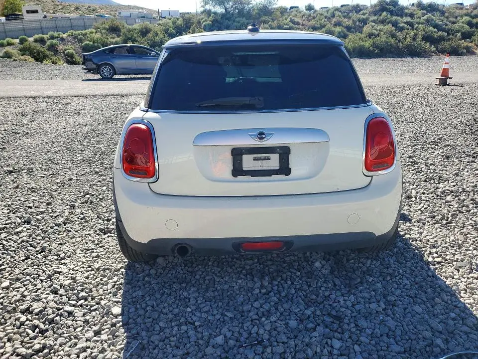 2015 MINI COOPER   