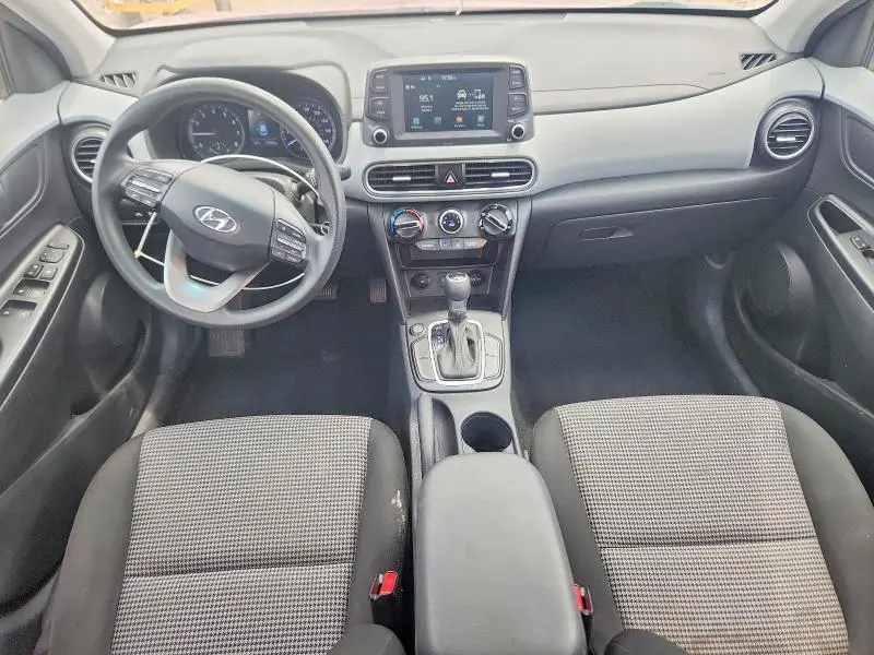 2020 HYUNDAI KONA SE  